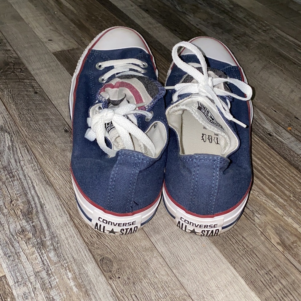 Blue converse - Picture 2 of 3